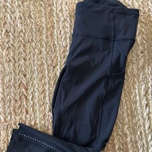 Lulu Lemon Cropped Black Leggings